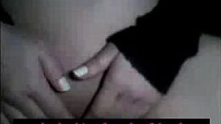 Webcam slut uses all her toys - porn video