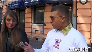 Mighty man bangs hawt babe - porn video