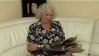 Hot sex with delicious grandmother - porn video