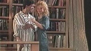 Sex in the LIbrary hot blonde - porn video